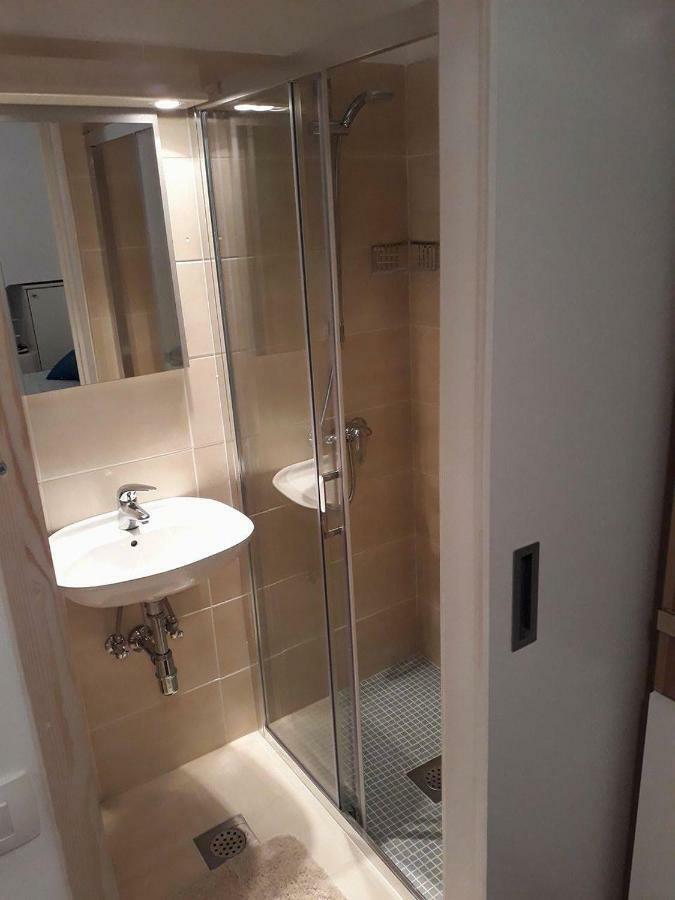 Vse Kontenti Koper Exterior foto